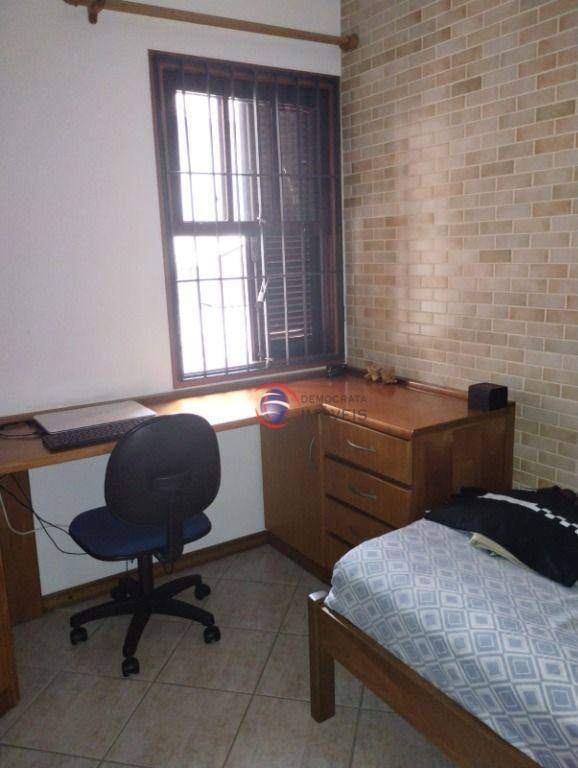 Sobrado à venda com 3 quartos, 160m² - Foto 5