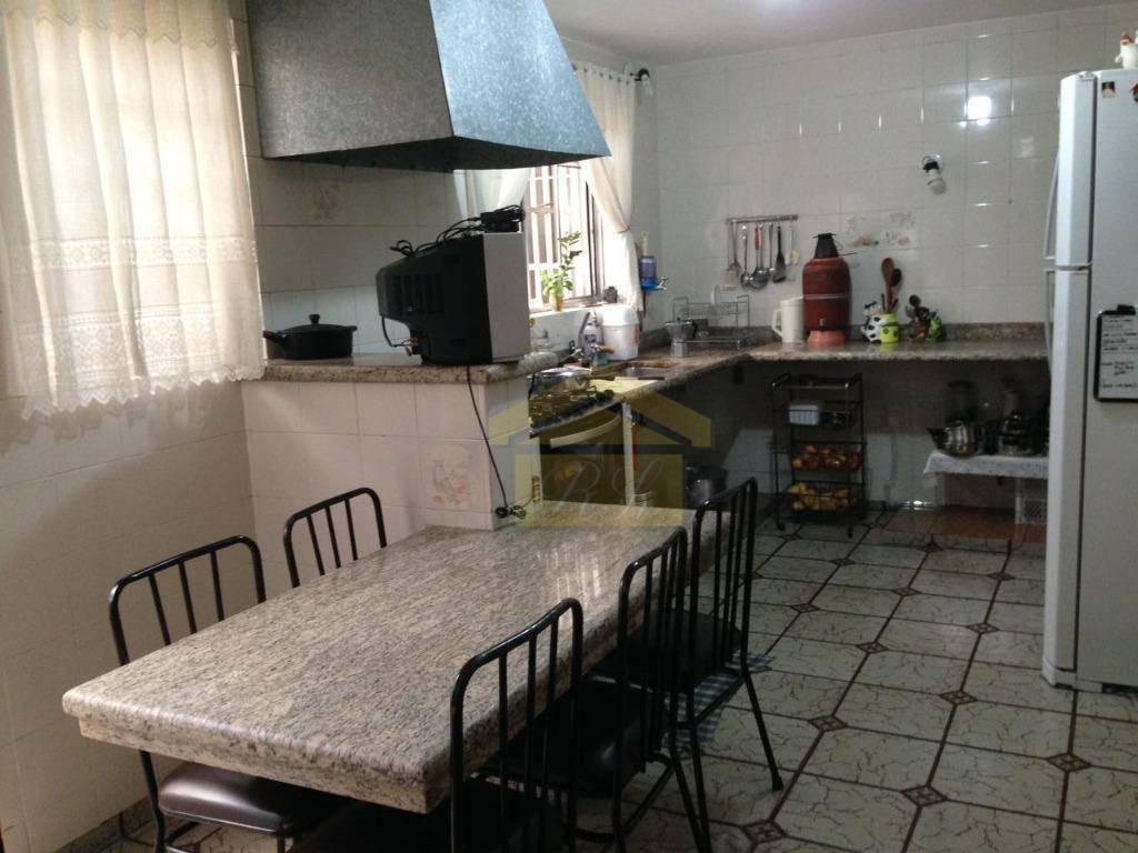 Sobrado à venda com 4 quartos, 600m² - Foto 4