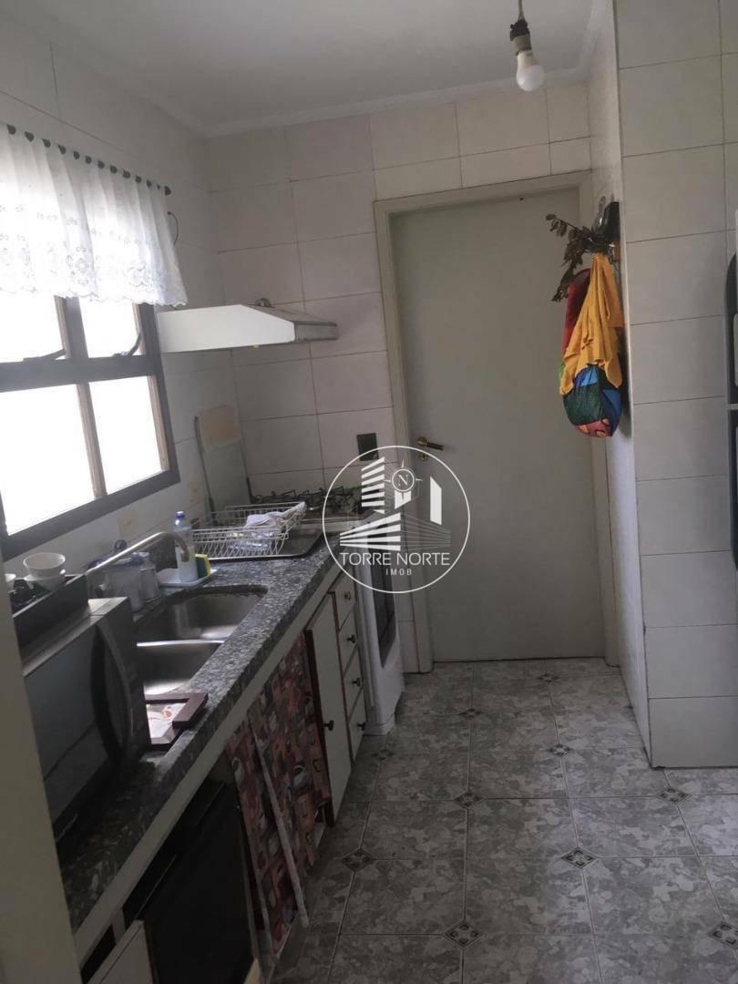 Apartamento à venda com 3 quartos, 94m² - Foto 17