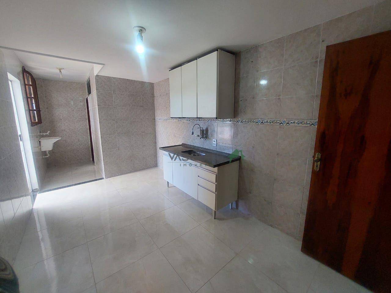 Casa para alugar com 4 quartos, 110m² - Foto 13