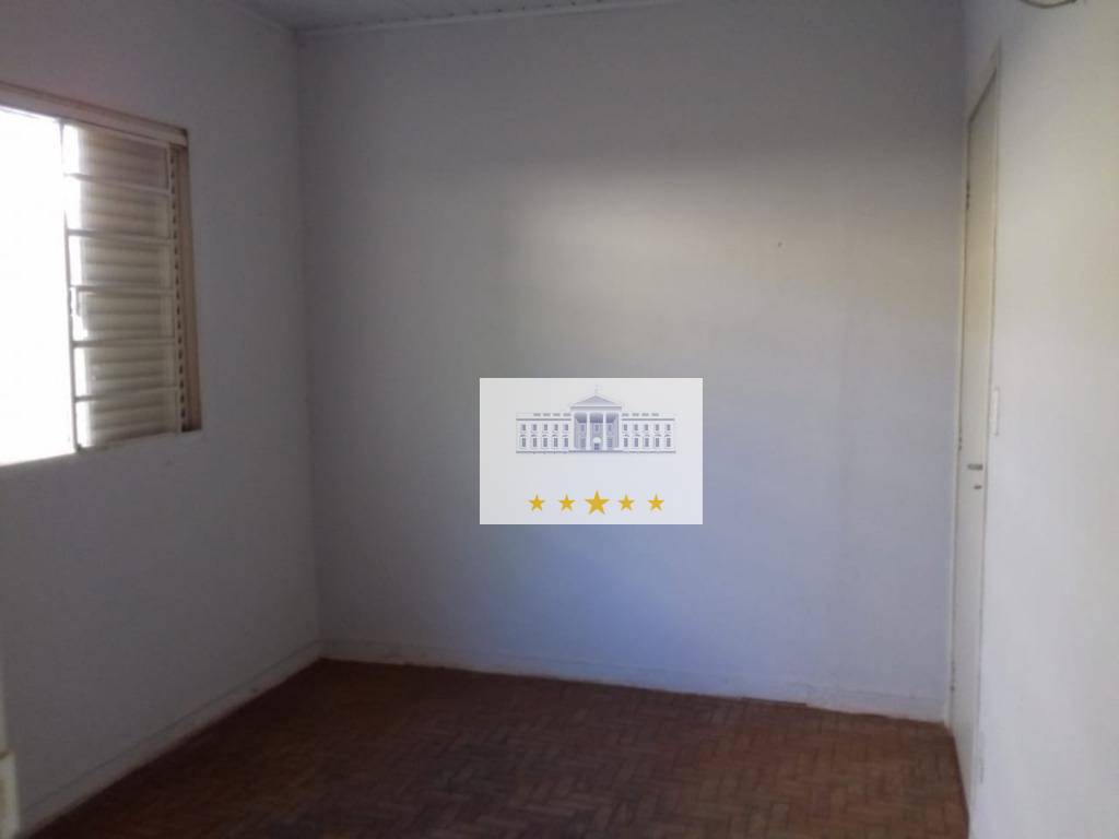 Casa para alugar com 3 quartos, 250m² - Foto 5