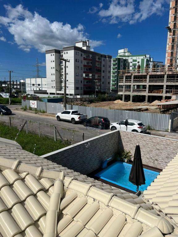 Casa para alugar com 3 quartos, 135m² - Foto 30