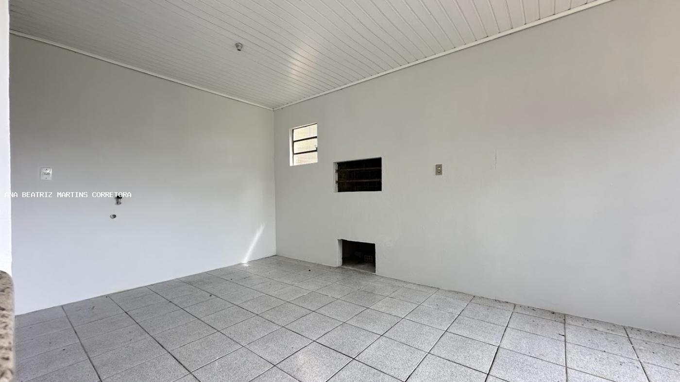 Casa à venda com 3 quartos, 92m² - Foto 9