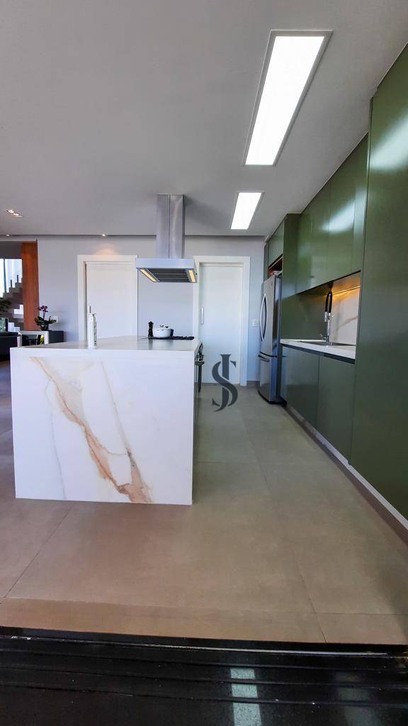 Casa à venda com 4 quartos, 470m² - Foto 13