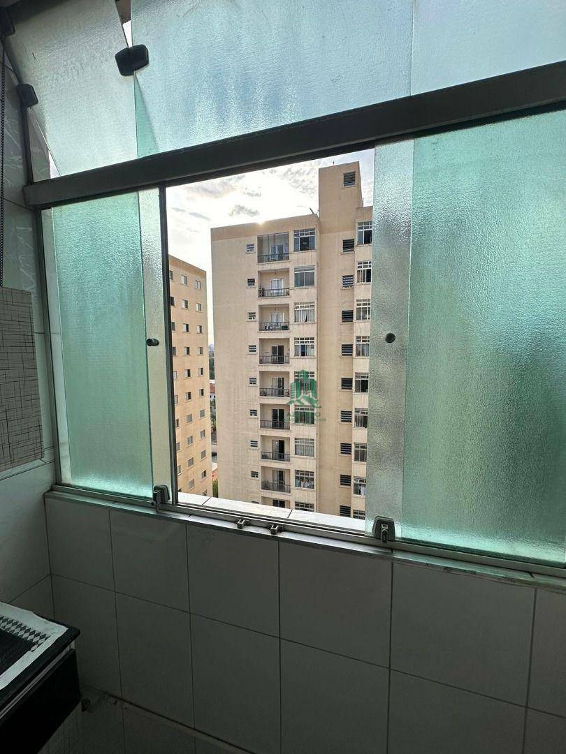 Apartamento à venda com 2 quartos, 64m² - Foto 20