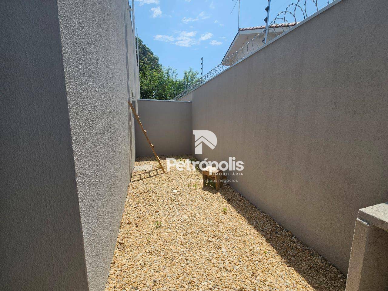 Casa à venda com 3 quartos, 88m² - Foto 15