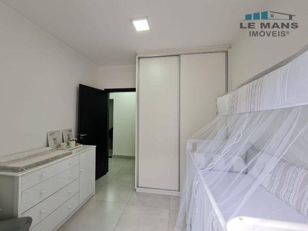 Casa à venda com 3 quartos, 130m² - Foto 14