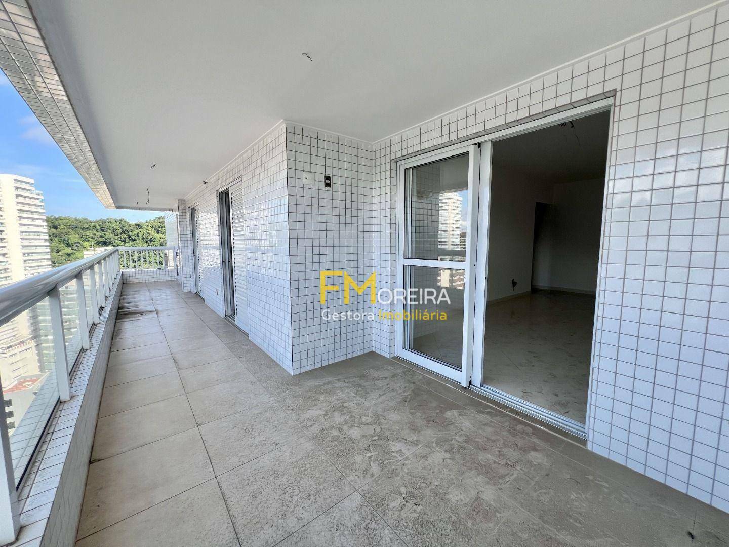 Apartamento à venda com 3 quartos, 123m² - Foto 2