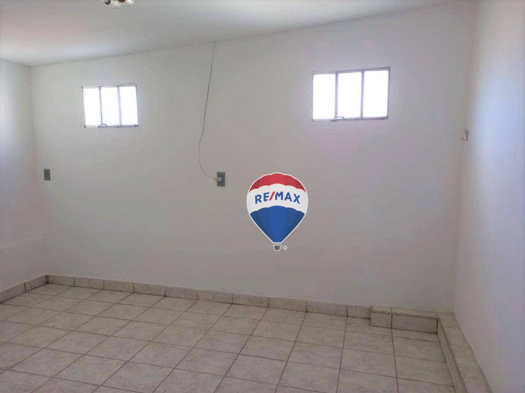 Casa à venda com 3 quartos, 240m² - Foto 10