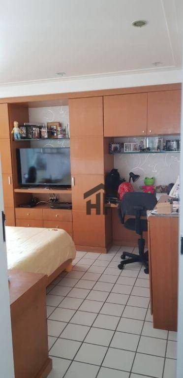 Apartamento à venda com 3 quartos, 139m² - Foto 10