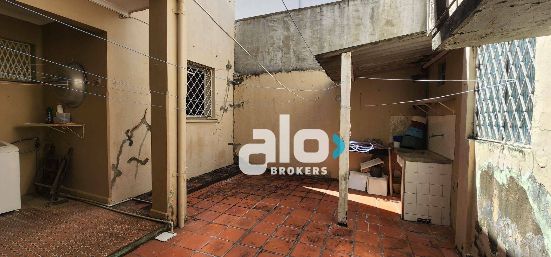 Casa à venda com 6 quartos, 276m² - Foto 40