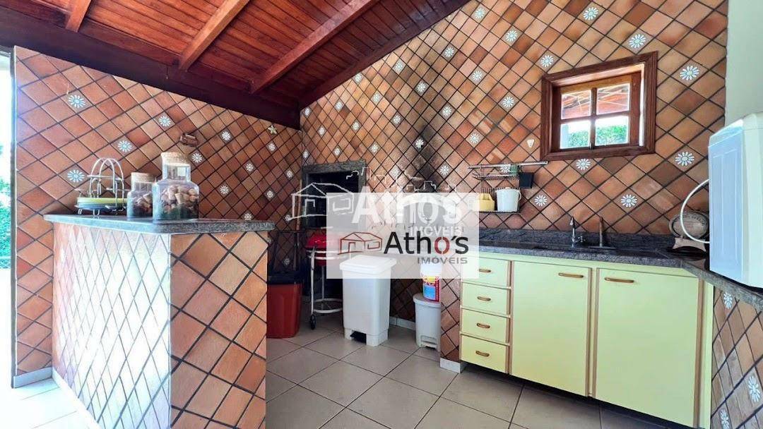 Chácara à venda com 6 quartos, 850m² - Foto 10