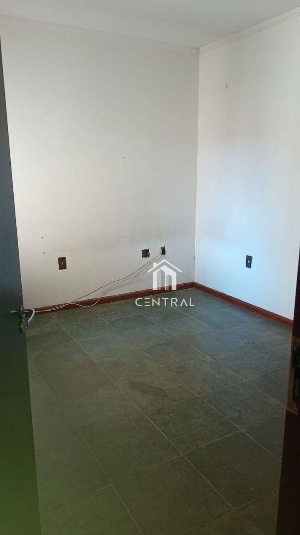 Casa de Condomínio à venda com 3 quartos, 330m² - Foto 23