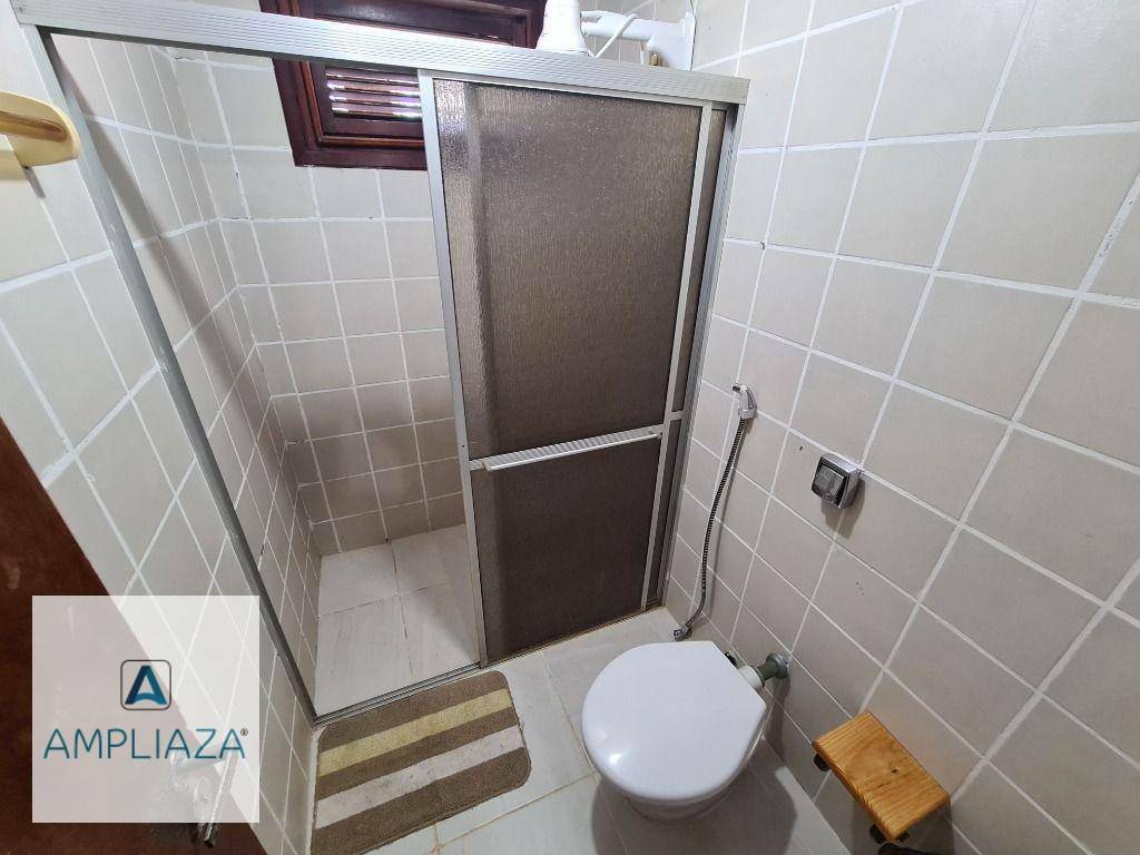 Casa à venda com 4 quartos, 300m² - Foto 31