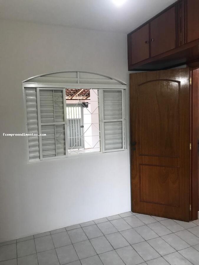 Casa à venda com 3 quartos, 180m² - Foto 10