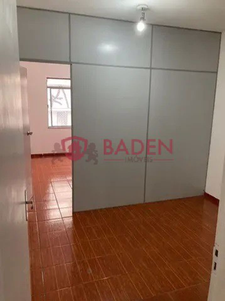 Apartamento à venda com 1 quarto, 38m² - Foto 2