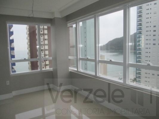 Apartamento à venda com 3 quartos, 136m² - Foto 5