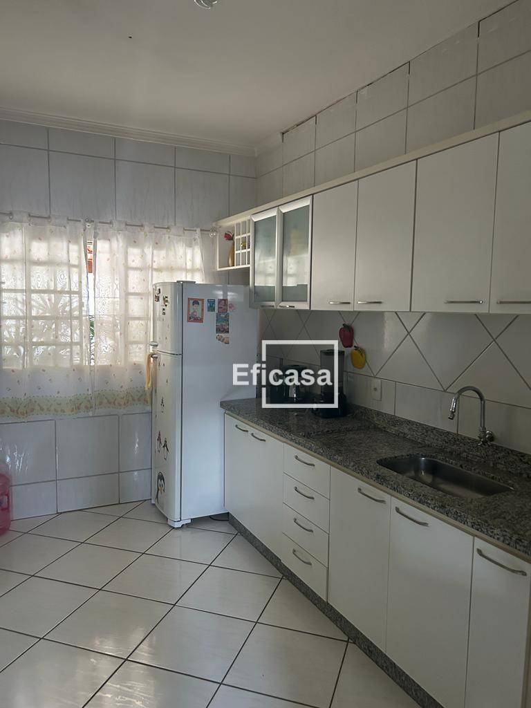 Casa à venda com 3 quartos, 108m² - Foto 9