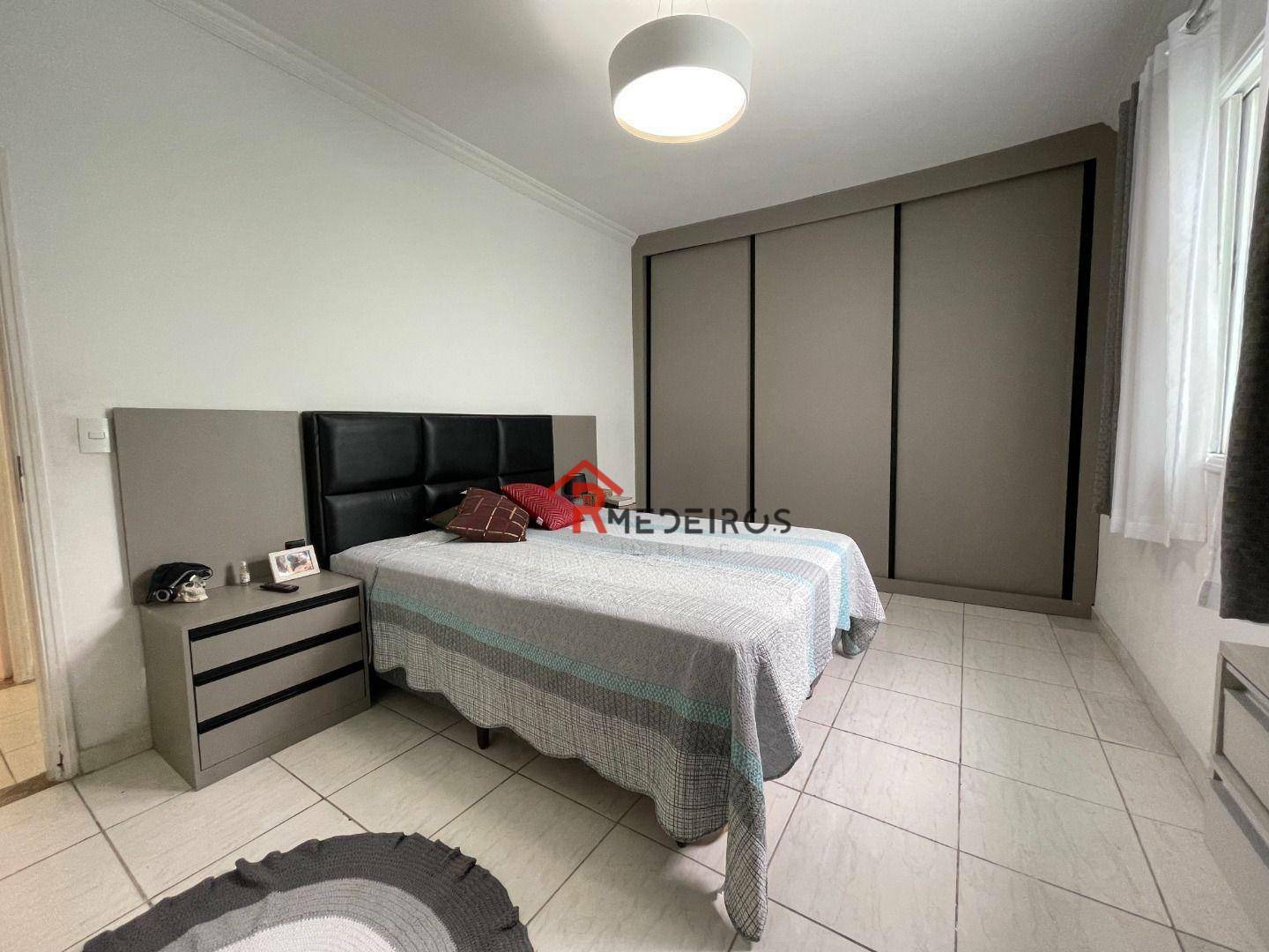 Casa à venda com 3 quartos, 180m² - Foto 5