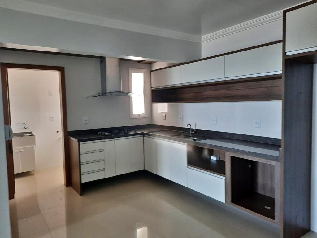 Apartamento à venda com 3 quartos, 95m² - Foto 6