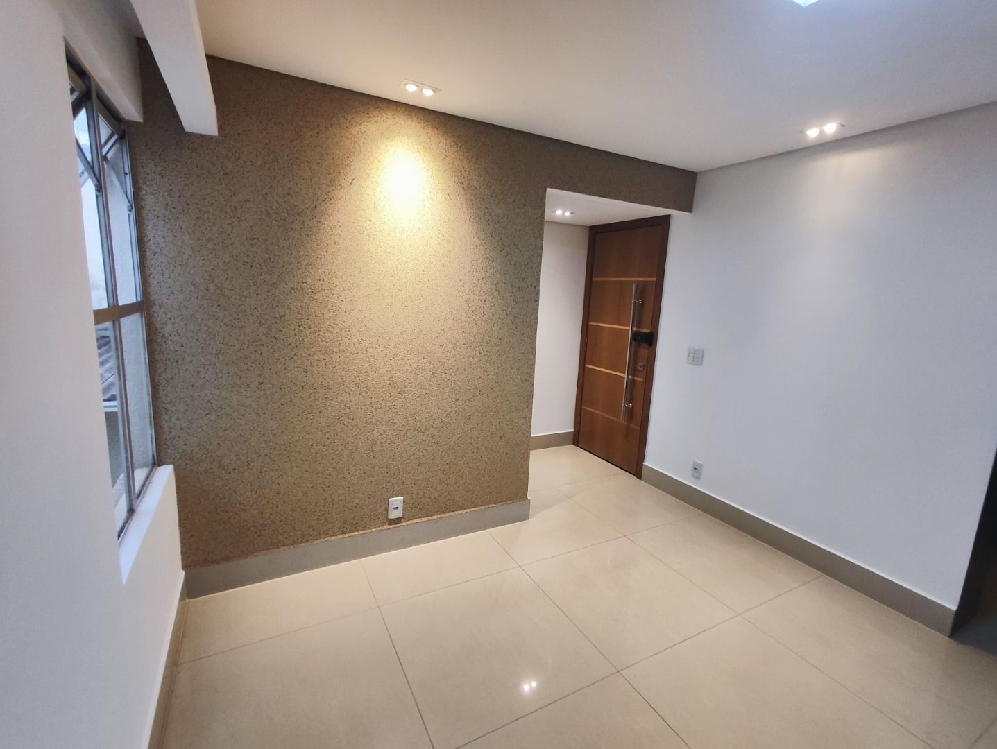 Apartamento à venda com 3 quartos, 238m² - Foto 5