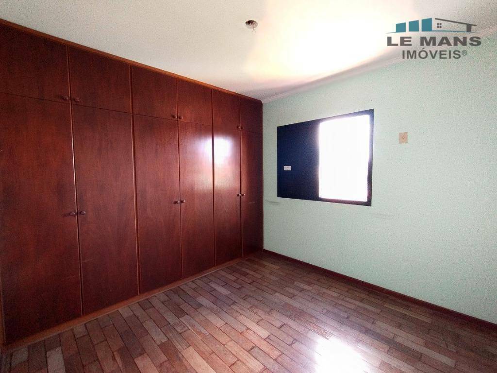 Apartamento à venda com 3 quartos, 115m² - Foto 23