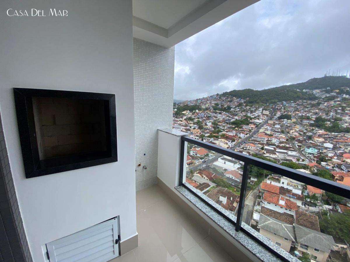 Apartamento à venda com 3 quartos, 123m² - Foto 6