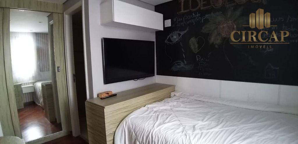 Apartamento à venda com 4 quartos, 218m² - Foto 17