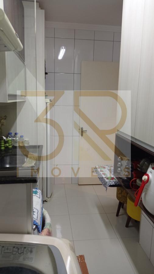 Apartamento à venda com 2 quartos, 48m² - Foto 14