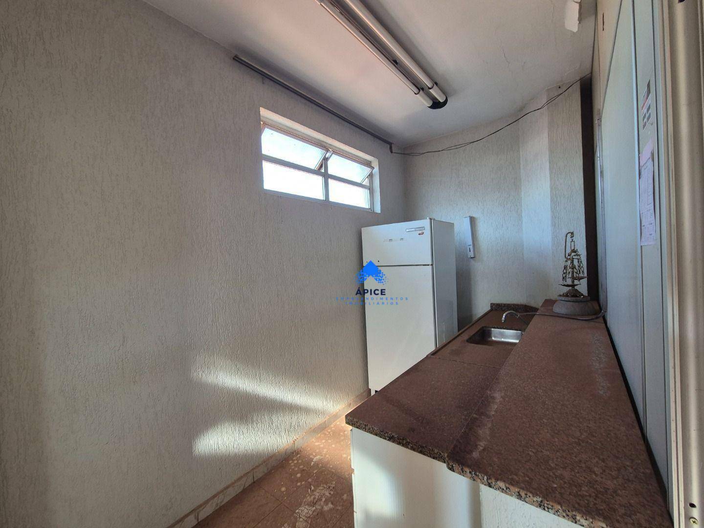 Prédio Inteiro para alugar, 60m² - Foto 3