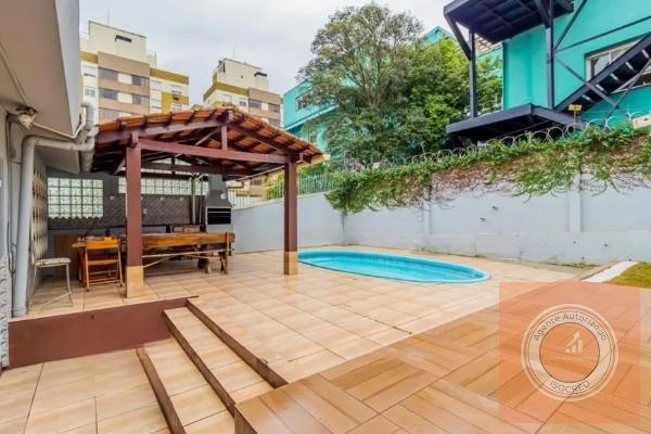 Casa à venda com 3 quartos, 208m² - Foto 18