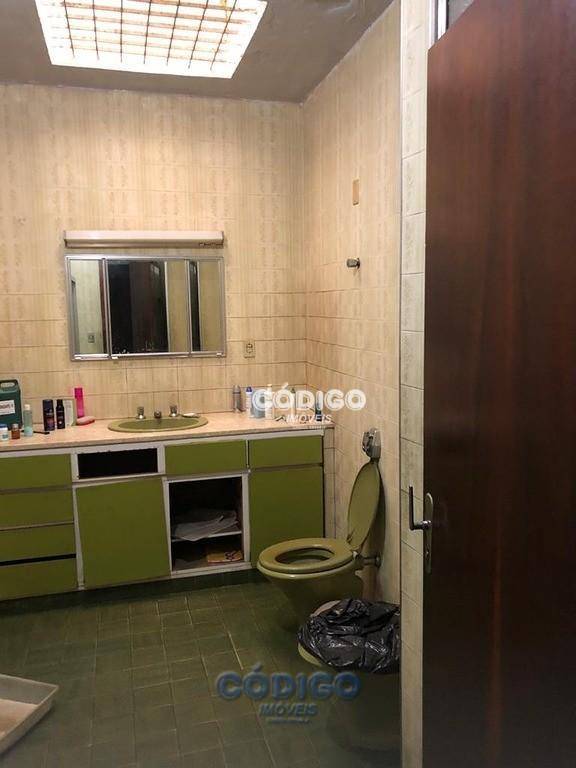 Casa à venda e aluguel com 4 quartos, 300m² - Foto 18