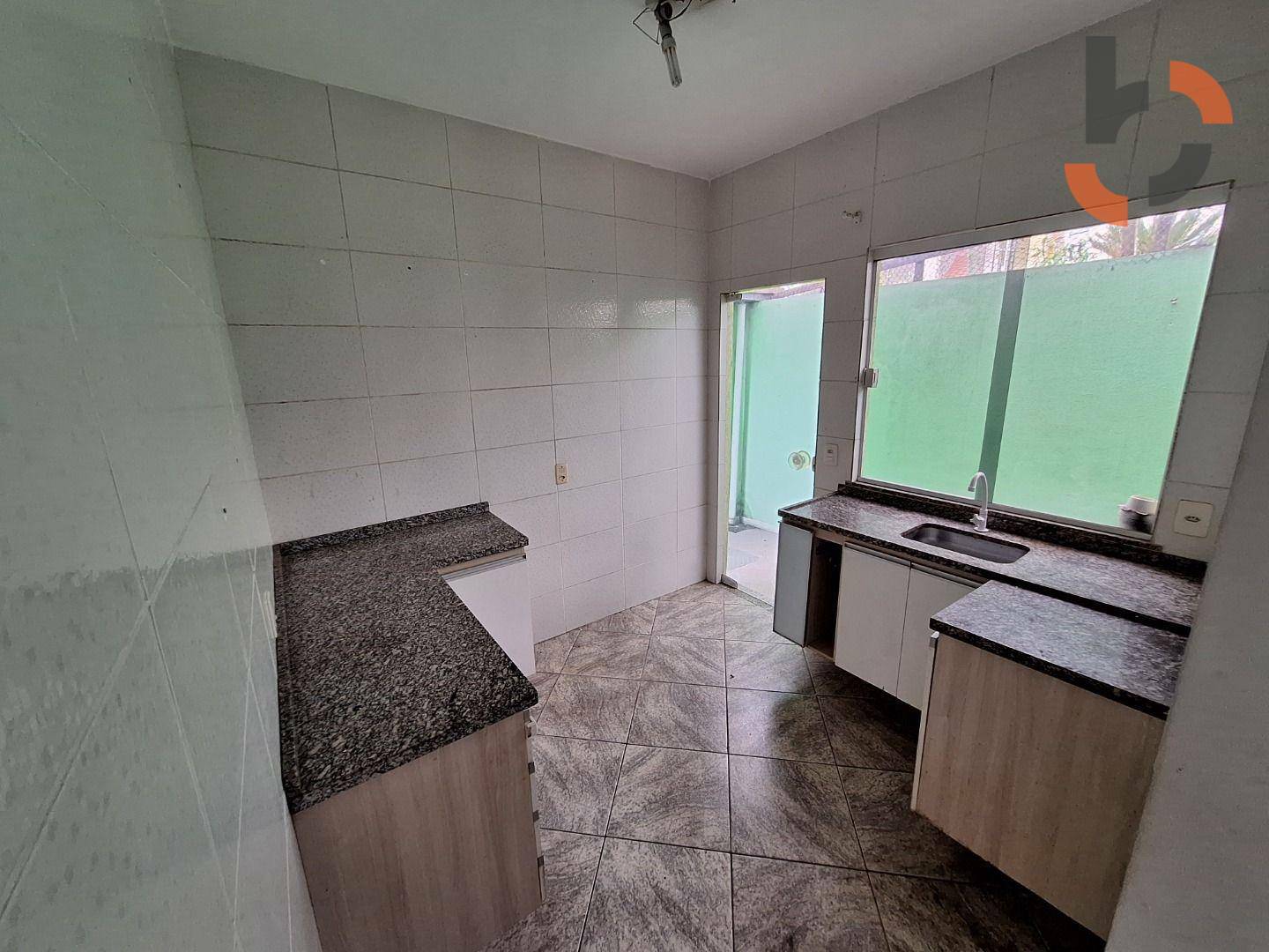 Casa à venda com 2 quartos, 60m² - Foto 16