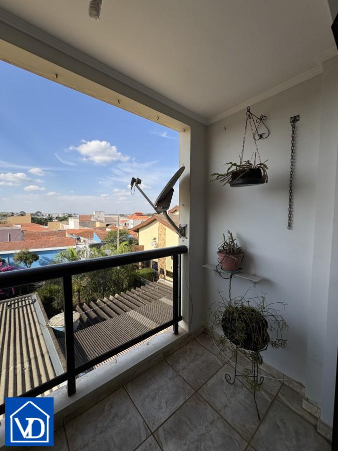 Apartamento à venda com 3 quartos, 79m² - Foto 1