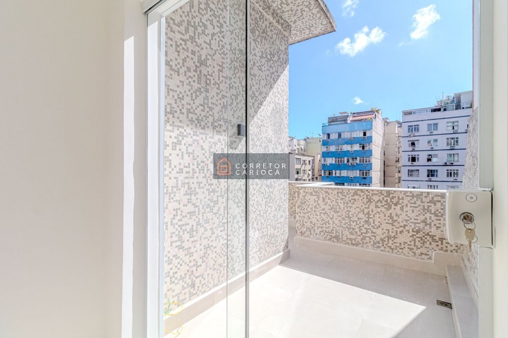 Apartamento à venda com 3 quartos, 135m² - Foto 3