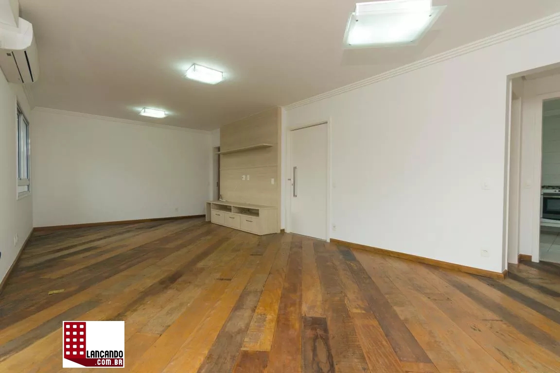 Apartamento à venda com 3 quartos, 213m² - Foto 3