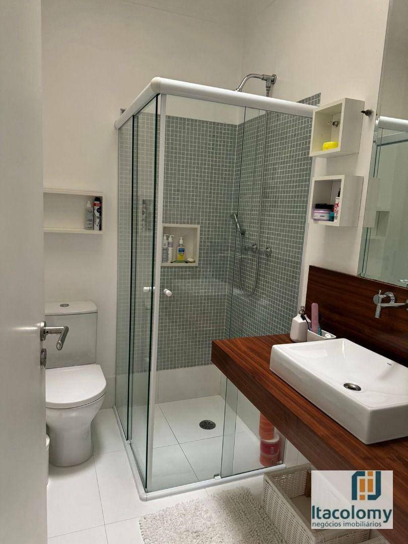 Casa de Condomínio para alugar com 4 quartos, 520m² - Foto 19