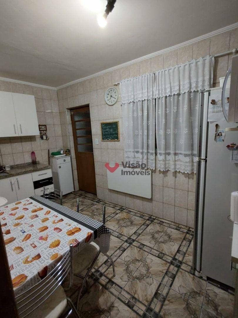 Casa à venda com 3 quartos, 150m² - Foto 9