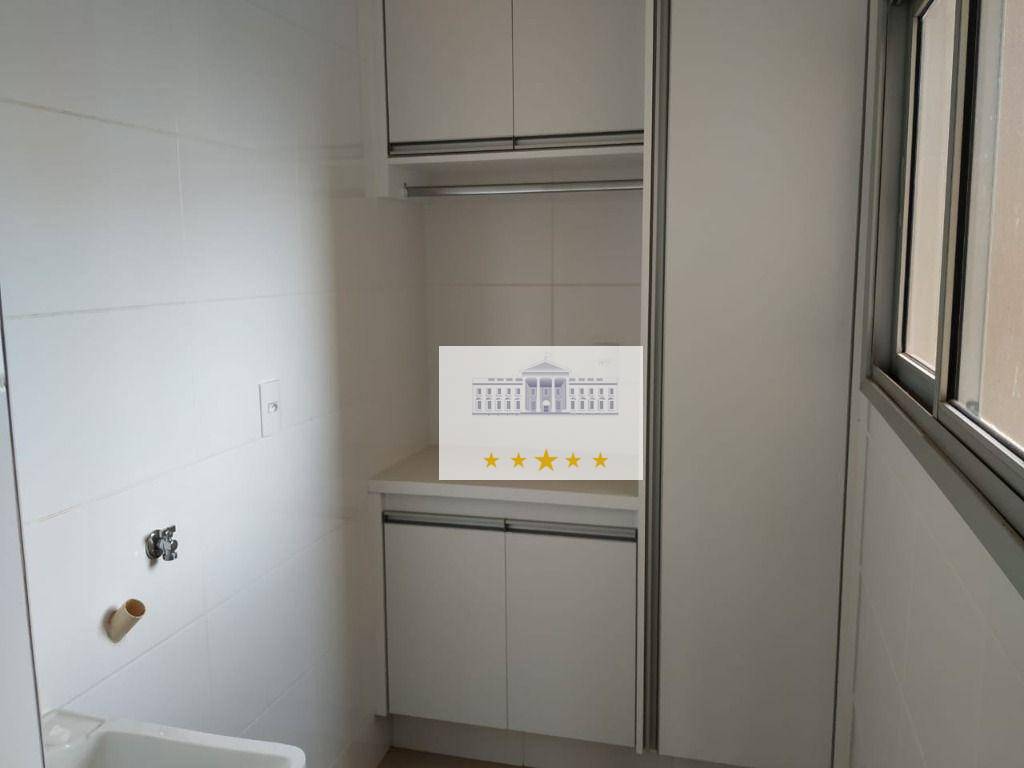 Apartamento à venda com 3 quartos, 96m² - Foto 2