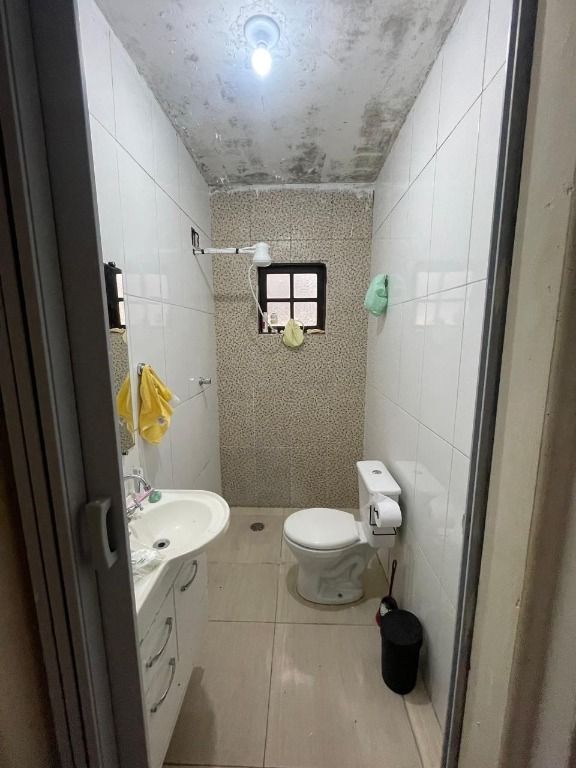 Casa à venda com 2 quartos, 100m² - Foto 13