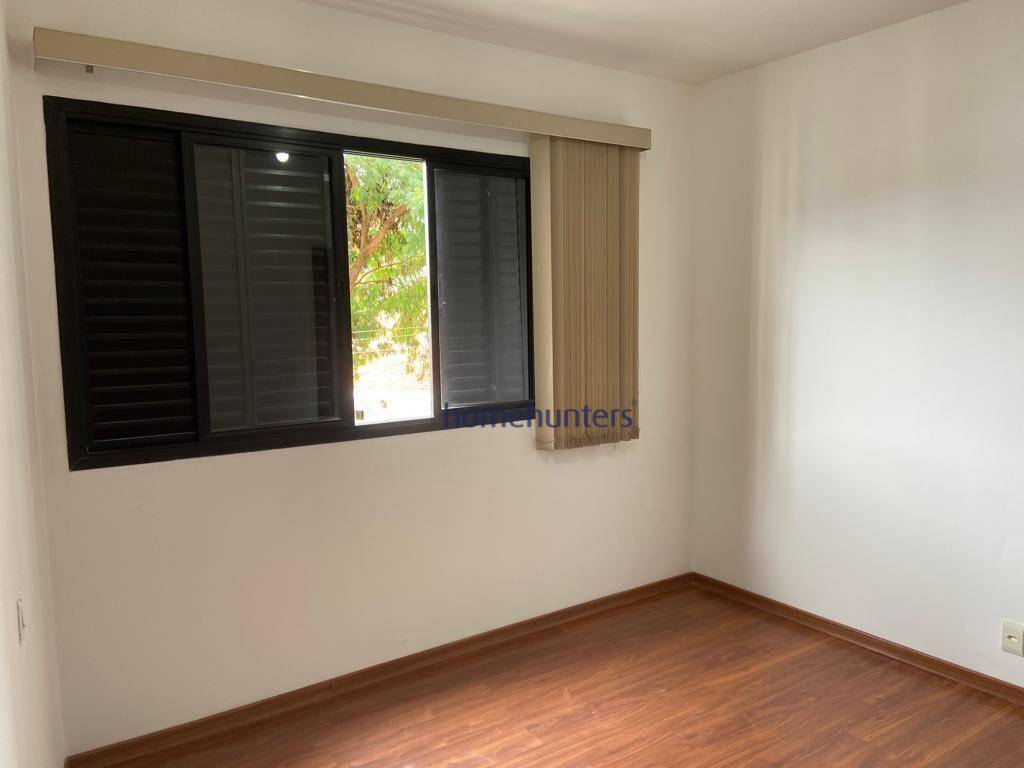 Apartamento para alugar com 1 quarto, 62m² - Foto 20