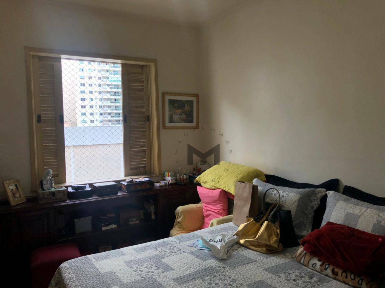 Apartamento à venda com 3 quartos, 142m² - Foto 13