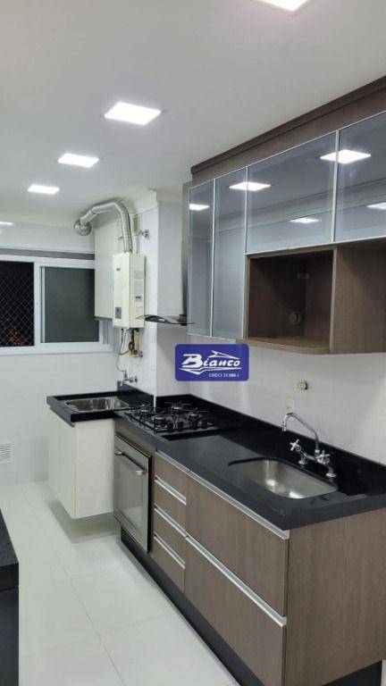 Apartamento à venda com 2 quartos, 68m² - Foto 4