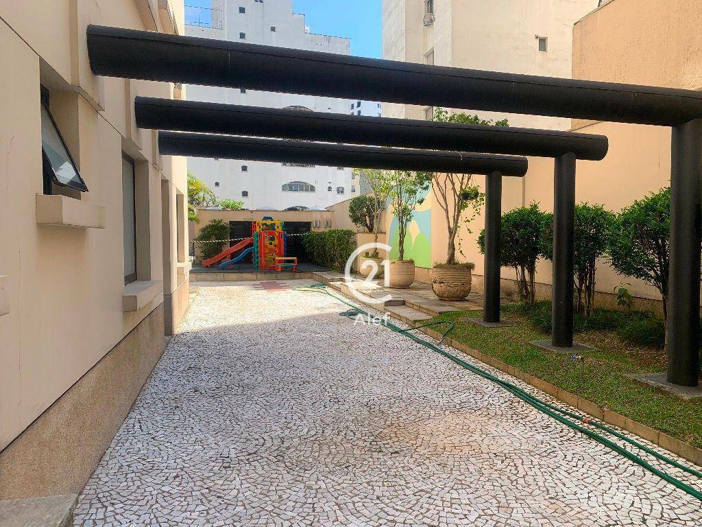 Apartamento para alugar com 2 quartos, 130m² - Foto 5