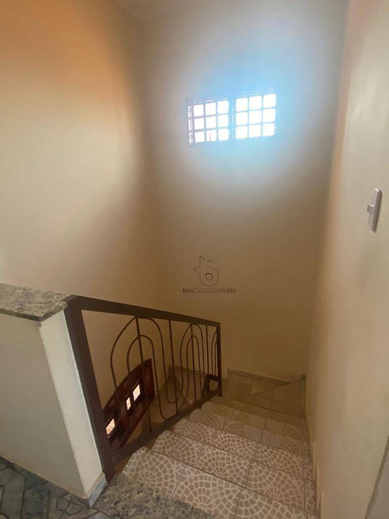 Casa à venda e aluguel com 5 quartos, 292m² - Foto 12