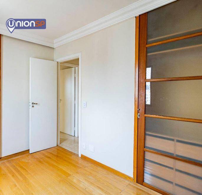 Apartamento à venda com 2 quartos, 70m² - Foto 9