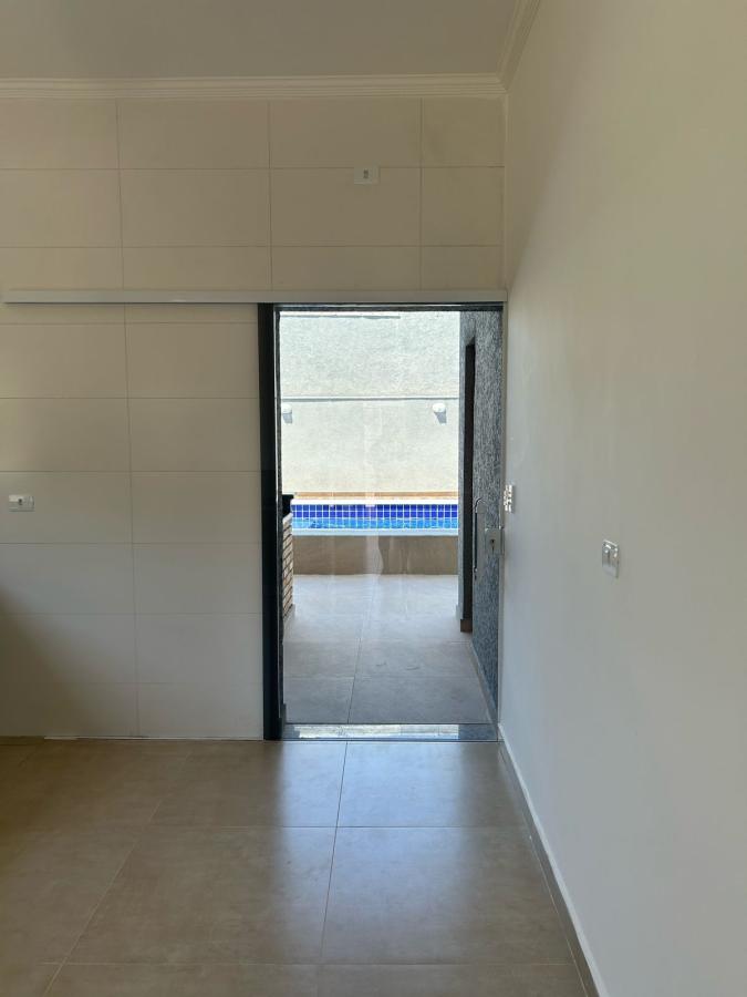 Casa à venda com 3 quartos, 256m² - Foto 2