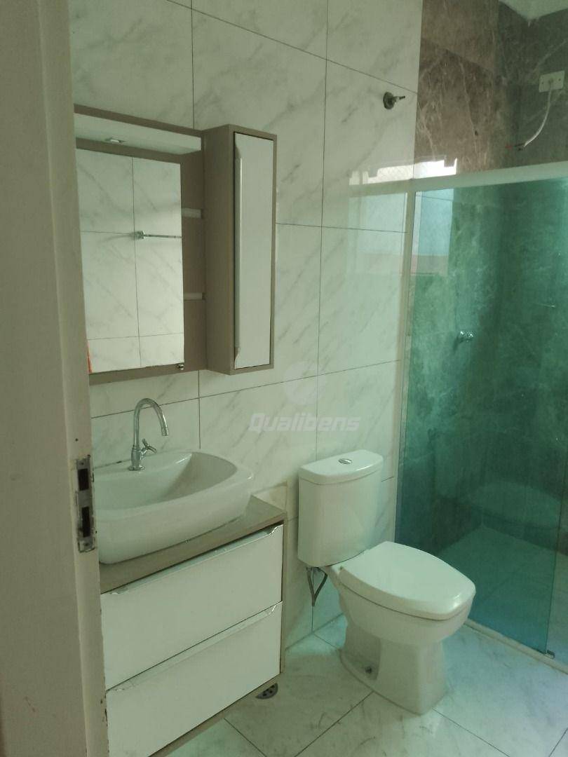 Casa para alugar com 2 quartos, 115m² - Foto 10