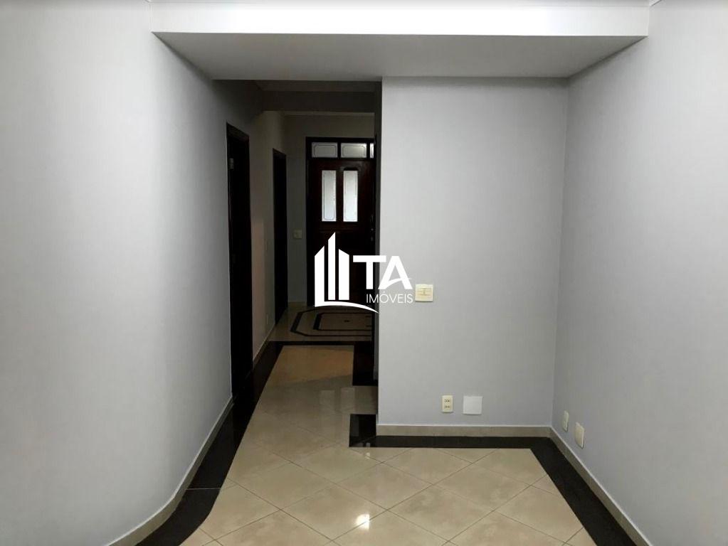 Casa para alugar com 5 quartos, 350m² - Foto 10