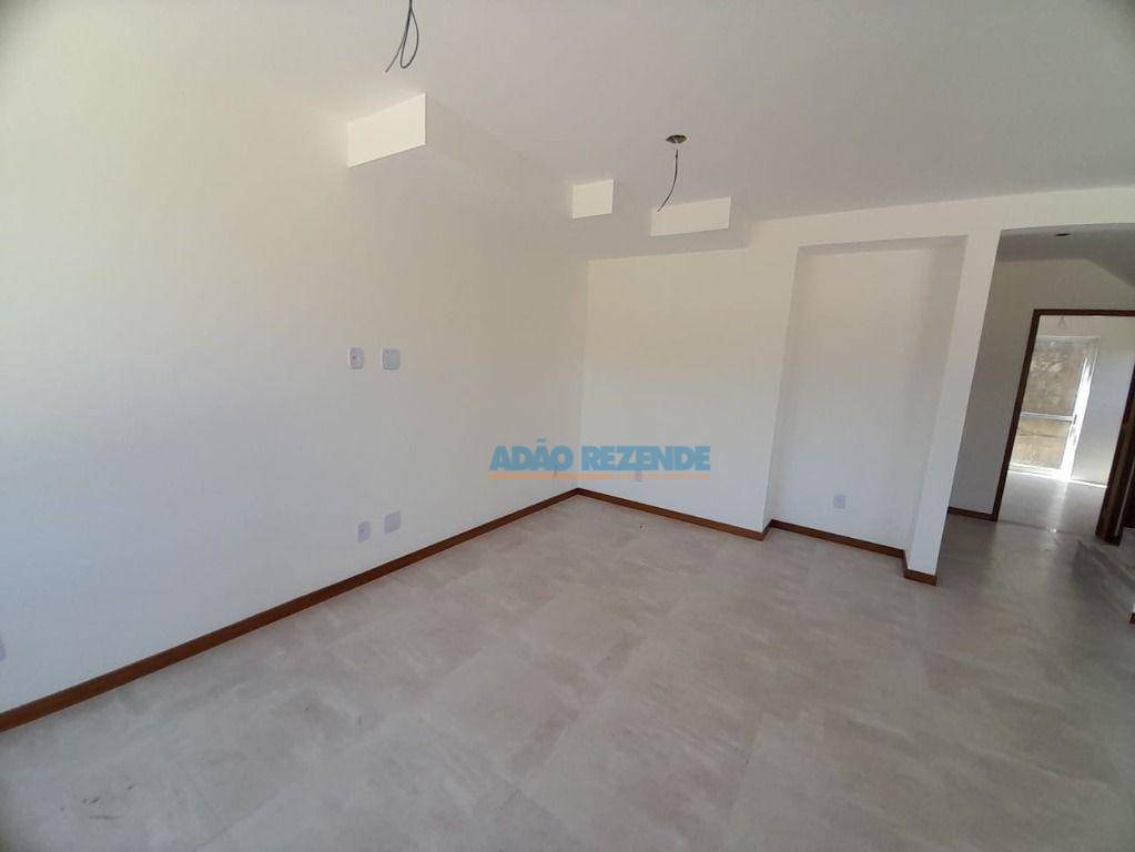 Casa de Condomínio à venda com 4 quartos, 150m² - Foto 7